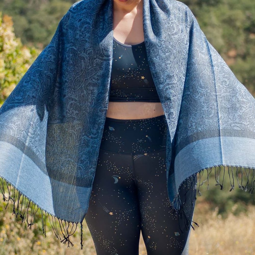 Blue and Black Paisley Lightweight Pashmina